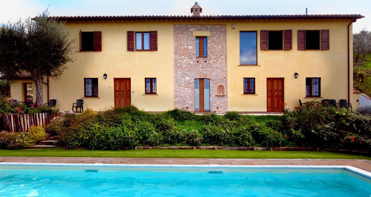 Agriturismo Fiordaliso Trevi Buitenkant foto