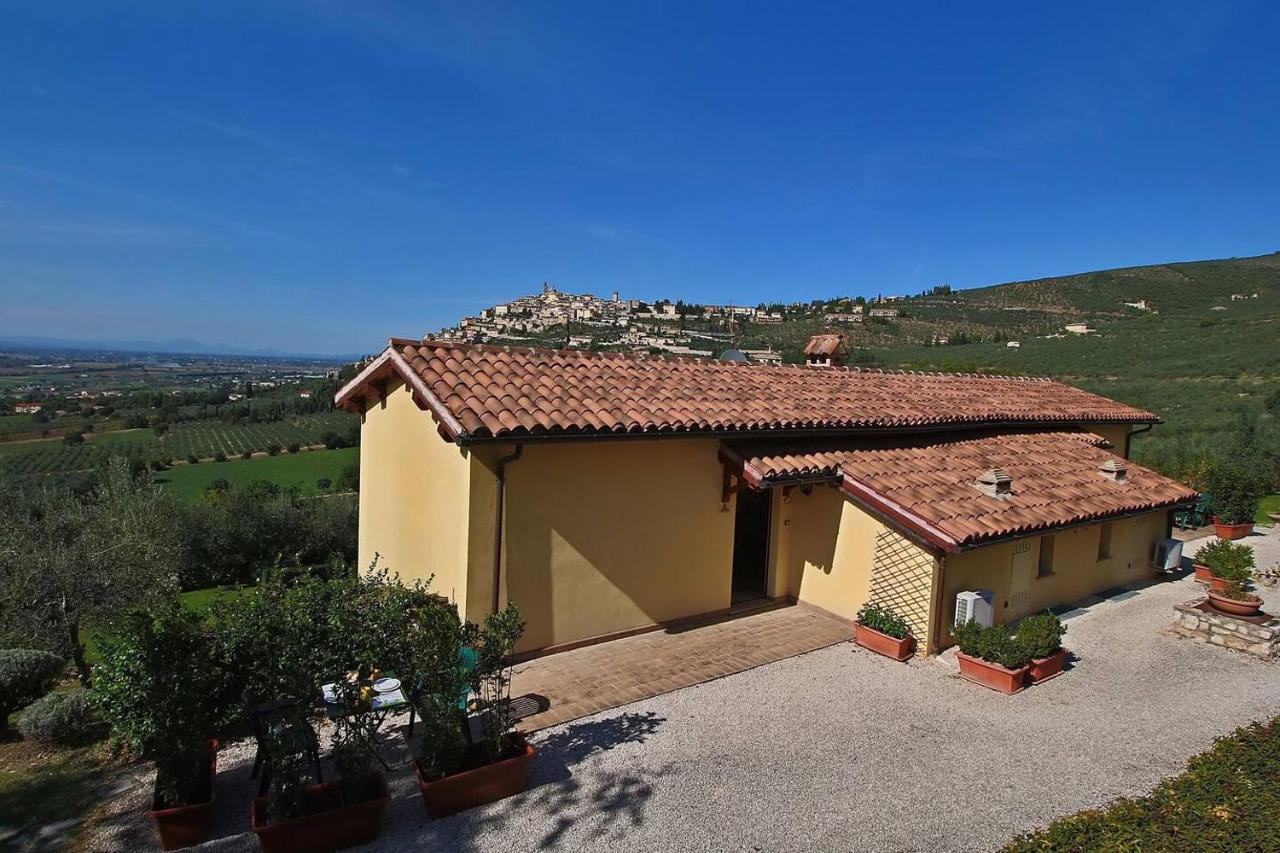 Agriturismo Fiordaliso Trevi Buitenkant foto